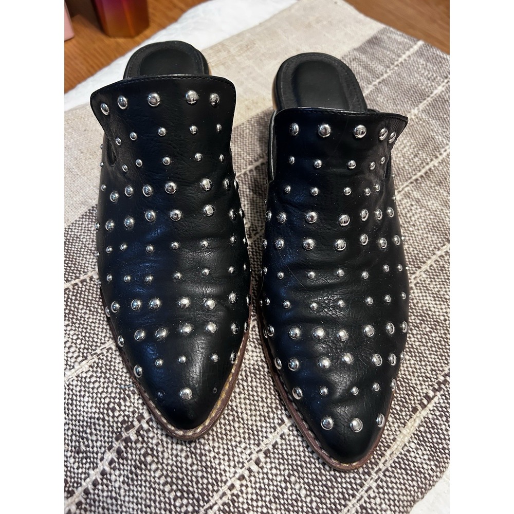 Arider Girl Black Studded Miles Stacked Heel Size 8